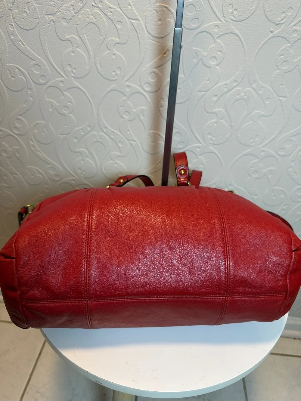 Vintage Coach Ashley Red Leather Tote Bag - Picture 3 of 12